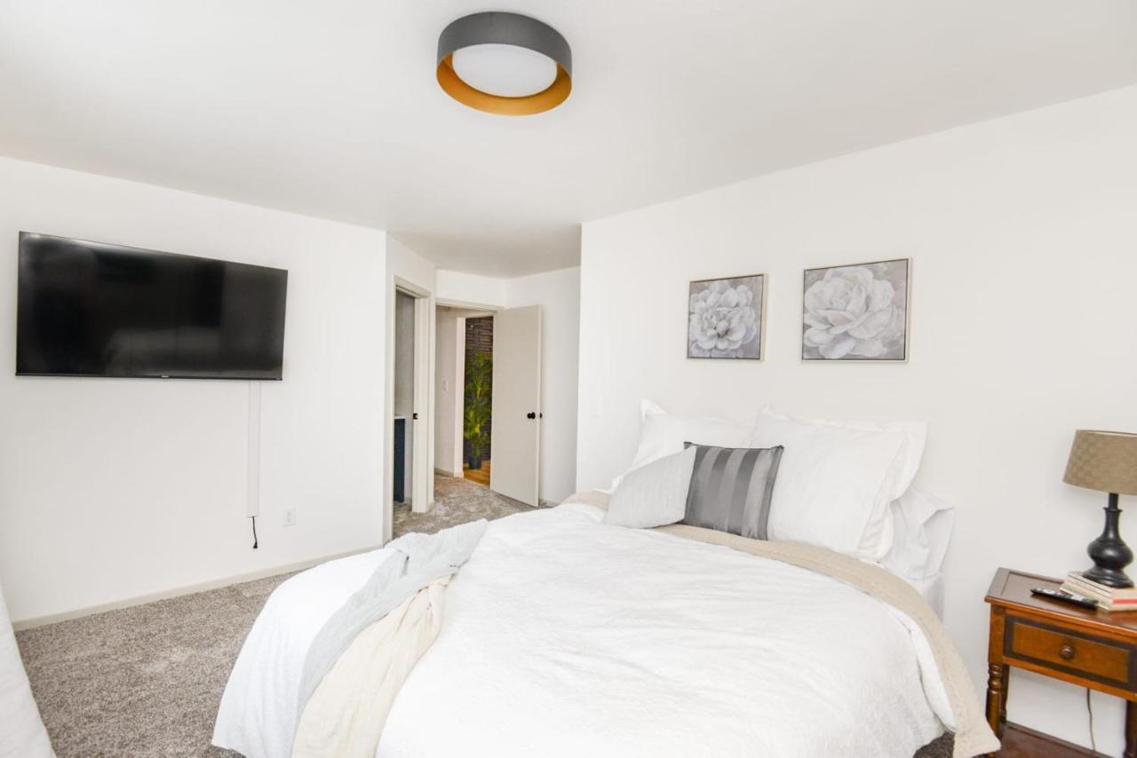 New Remodeled Townhome In Central 파고 외부 사진